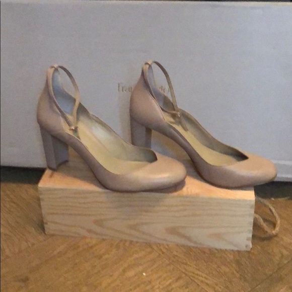 Heels - Picture 2 of 2